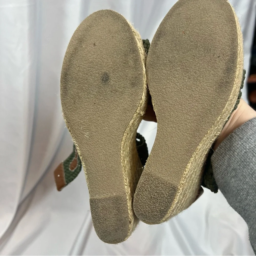 Steve Madden Magestee Espadrille Wedge Heels Green, size 8
